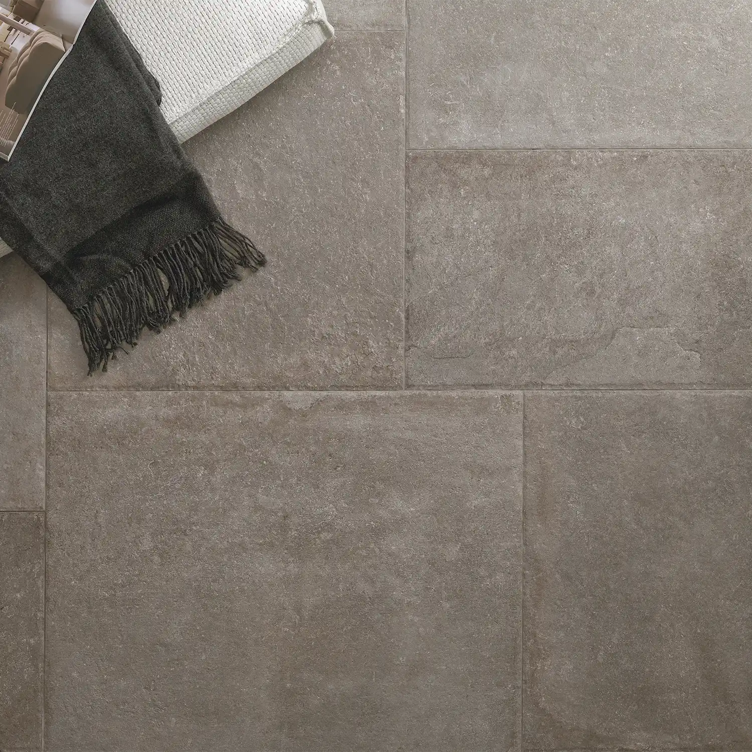 Rustikale Steinoptik Bodenfliese i-stone Taupe 60 x 60 cm
